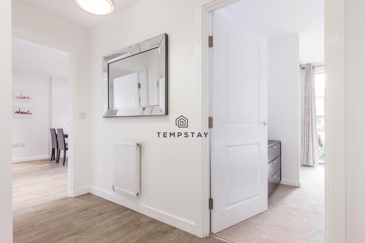 Modern Private Apartment -Balcony-Tube Station Λονδίνο Εξωτερικό φωτογραφία